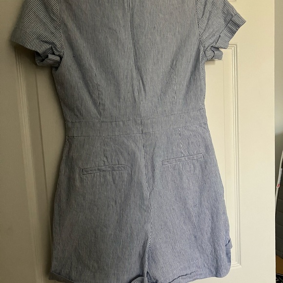 Banana Republic Romper - Picture 3 of 5
